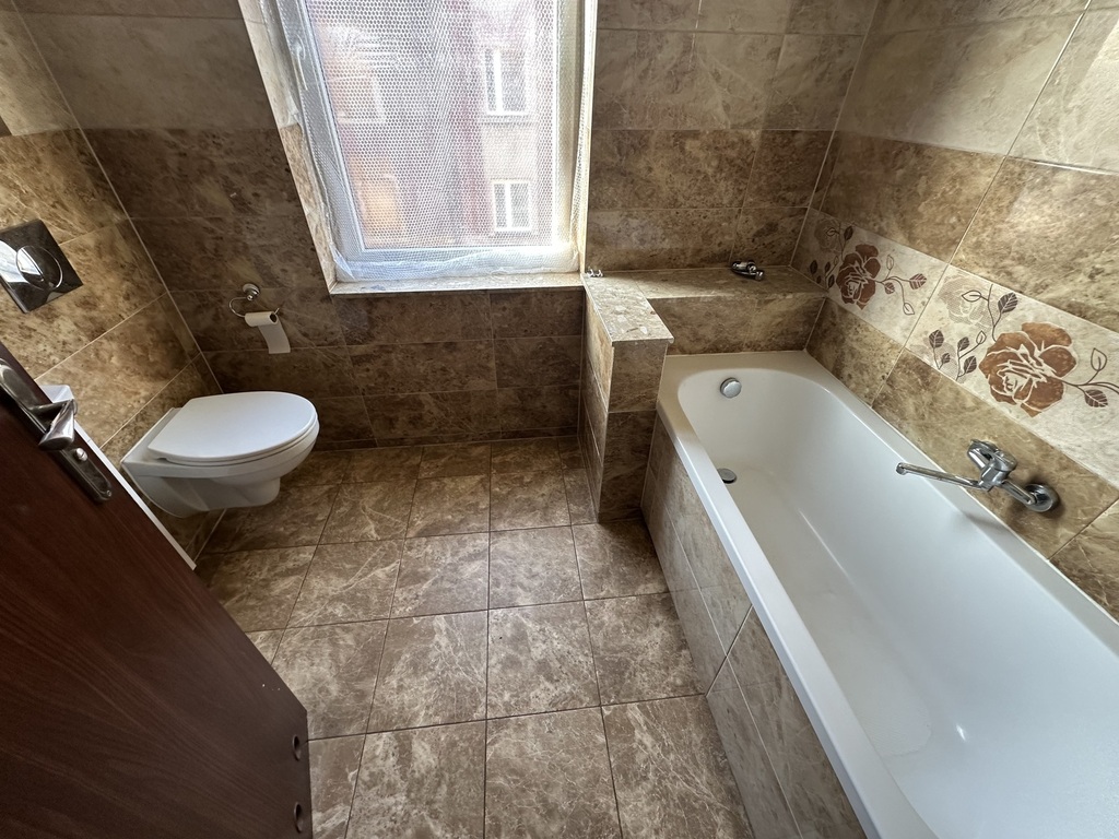 Dom Sprzedaż Chorzów Batory Farna, pow. 1130 m2 | zdjęcie 2 | szukajlokum.pl