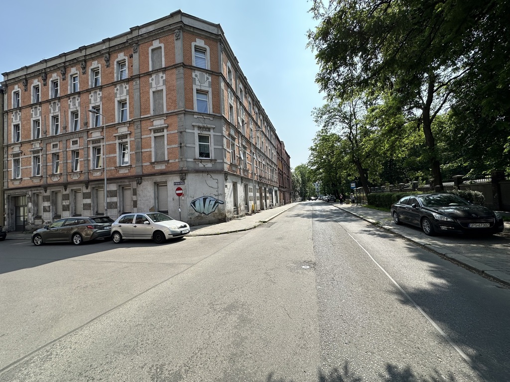 Dom Sprzedaż Chorzów Batory Farna, pow. 1130 m2 | zdjęcie 0 | szukajlokum.pl