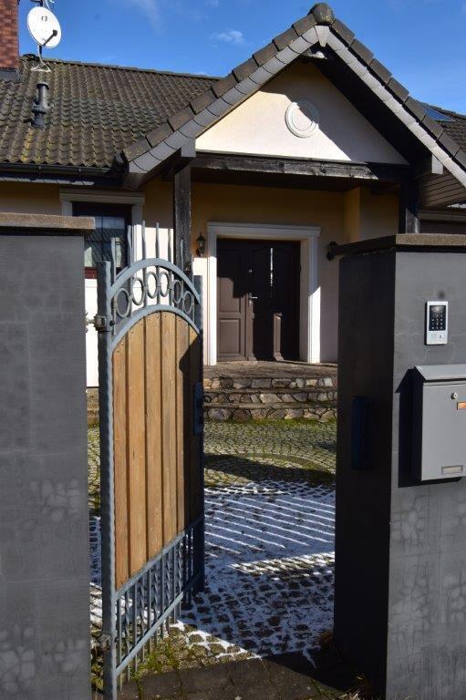 Dom Sprzedaż Koszalin, pow. 176 m2 | zdjęcie 1 | szukajlokum.pl